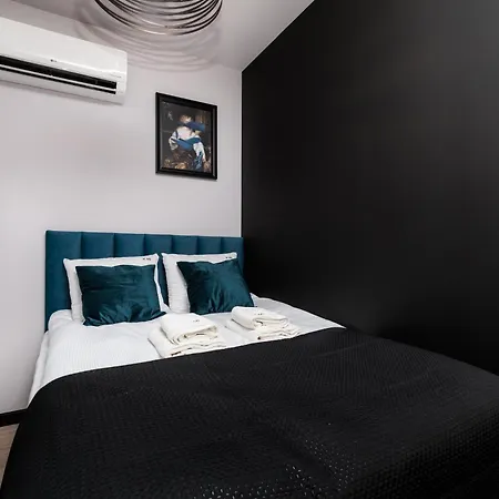 Cosy Corner - Krowoderska - By Upstairs *