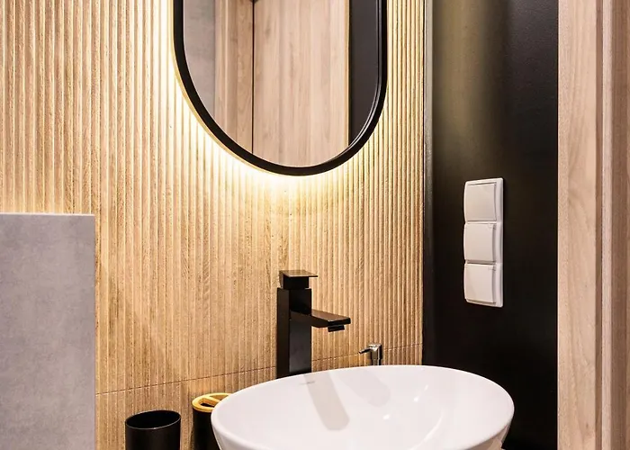 Cosy Corner - Krowoderska - By Upstairs كراكوفيا